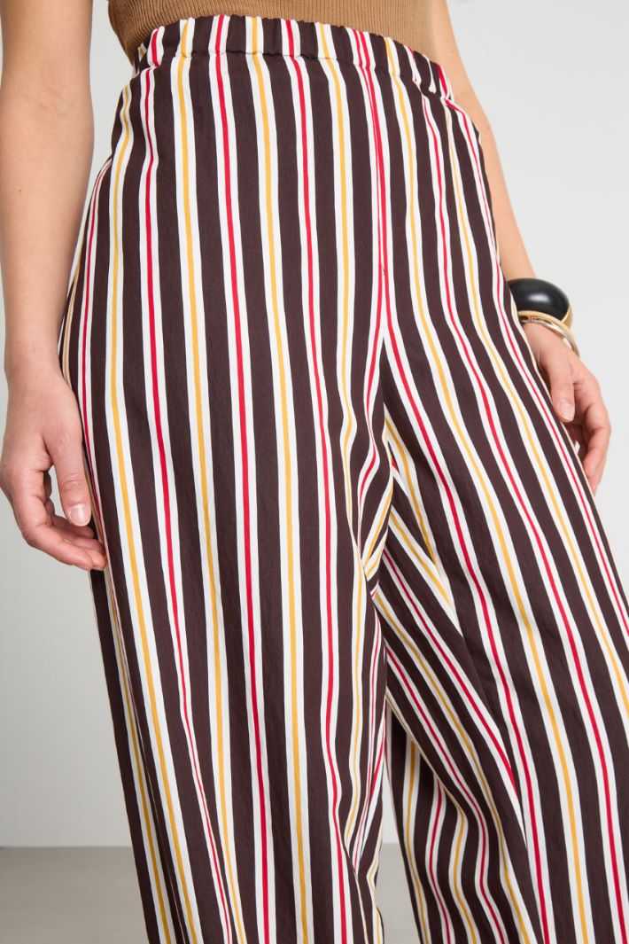 Wide-leg trousers with elasticated waist Intrend - 3