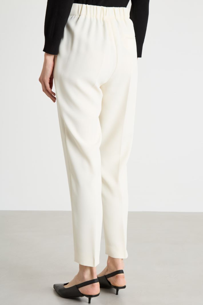 Pantalón de corte cigarrillo con pinzas Intrend - 4