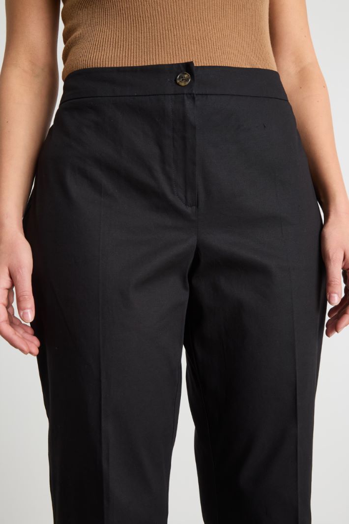 Slim-fit cropped gabardine trousers Intrend - 3