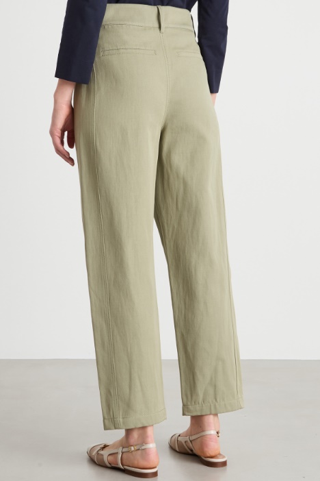 Pantalone ampio