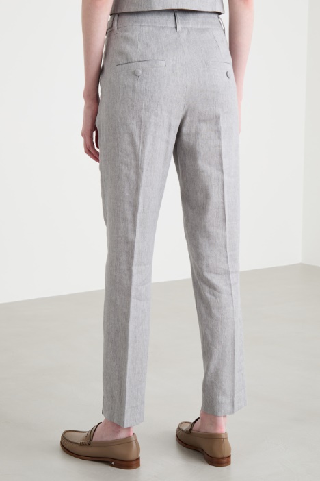 Pantalón pitillo de tela