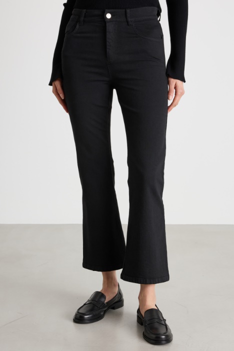 Pantalón de corte ceñido