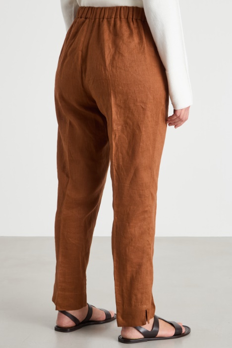 Pantalone con vita elasticizzata