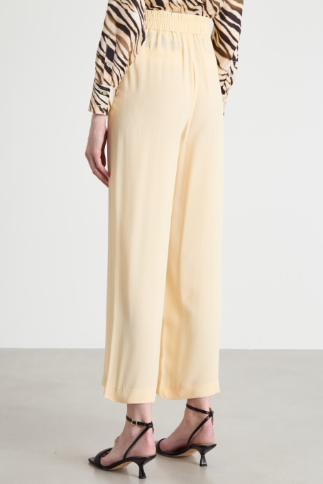 Pantalone in crepe con coulisse