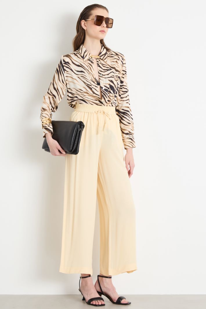 Drawstring crepe trousers Intrend