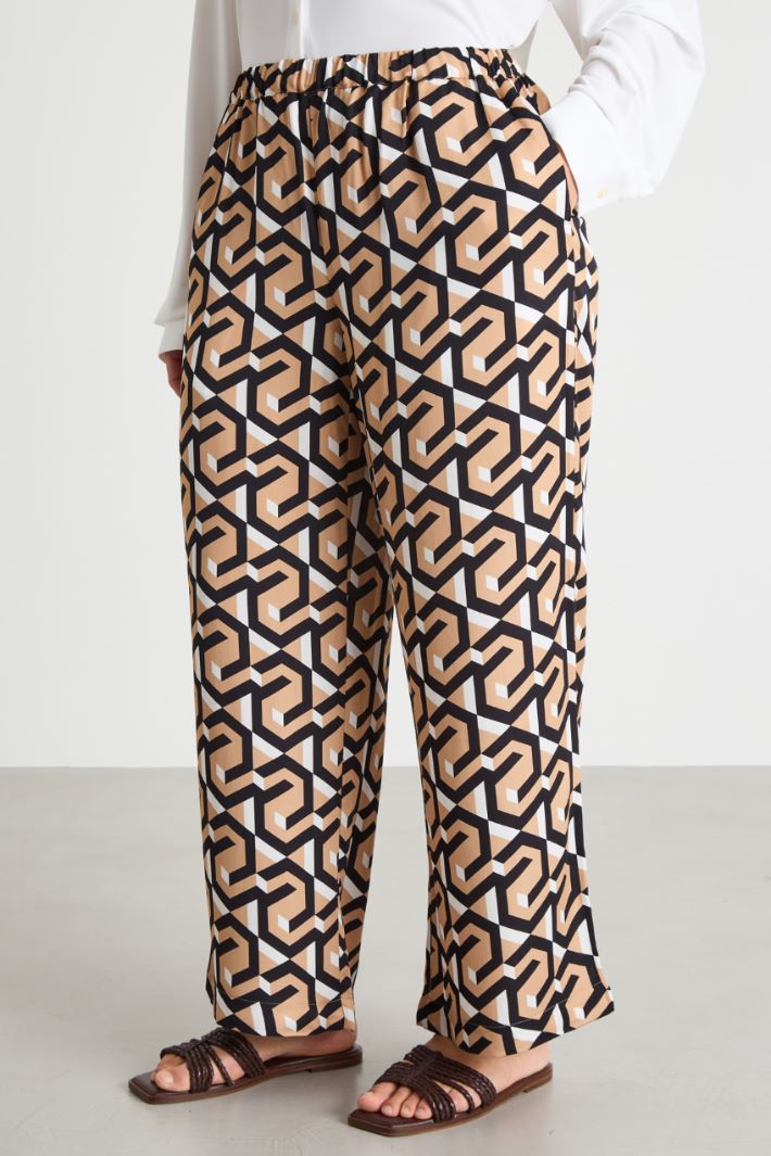 Printed satin jogging trousers Intrend - 2