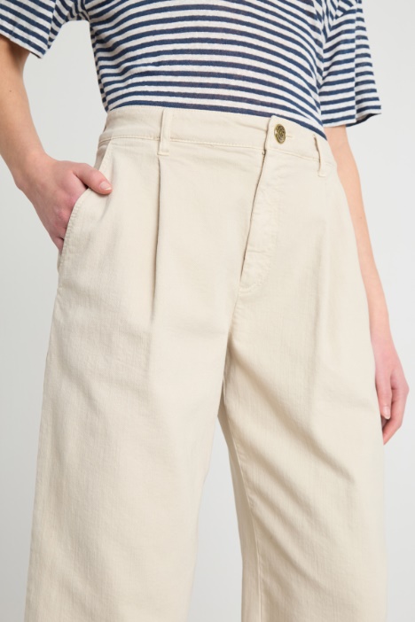 Pantalón amplio de bull