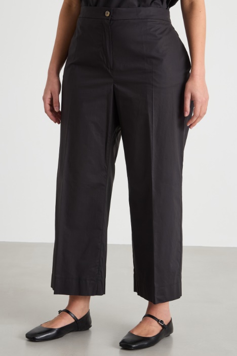 Pantalone crop e ampio con vita elasticizzata