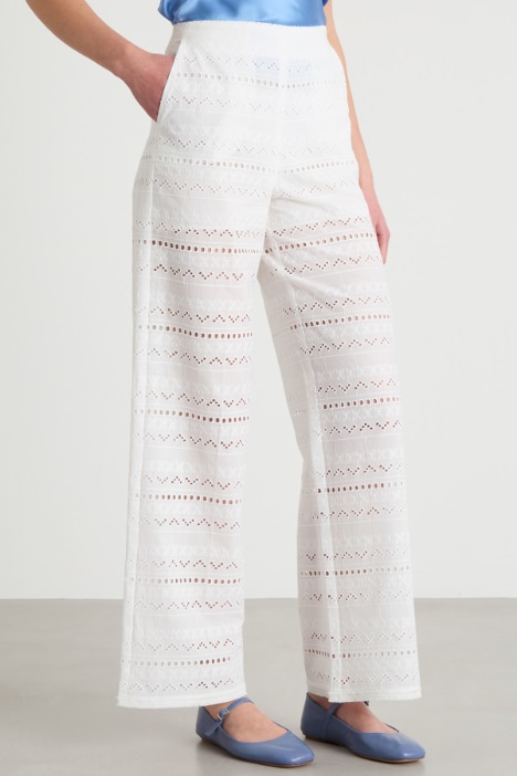 Pantalone dritto in voile ricamato