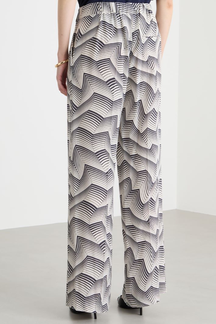 Loose-fit polka-dot trousers Intrend - 4