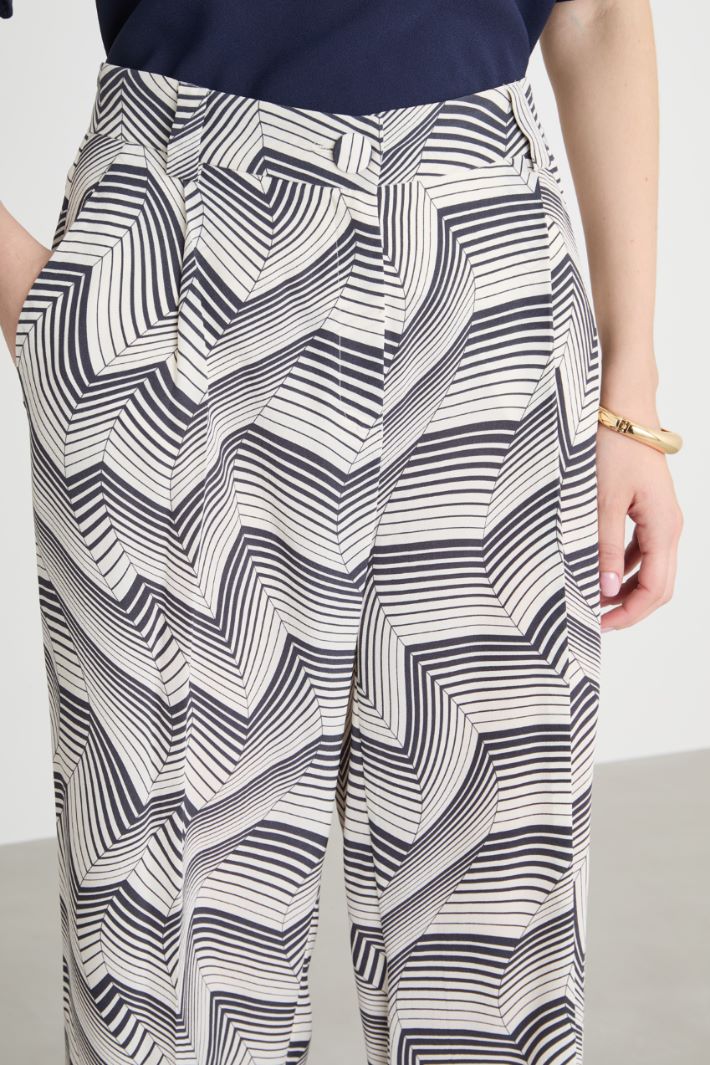 Loose-fit polka-dot trousers Intrend - 3