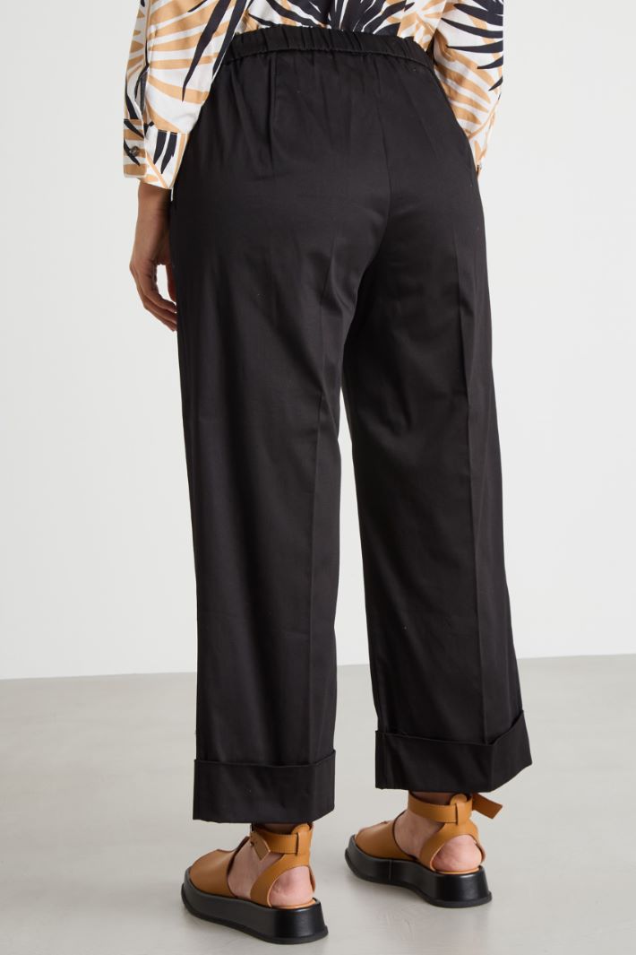 Cropped stretch-satin trousers Intrend - 4