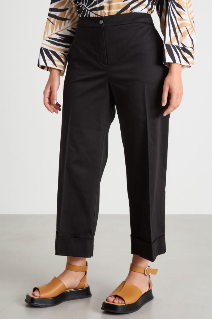 Cropped stretch-satin trousers Intrend - 2