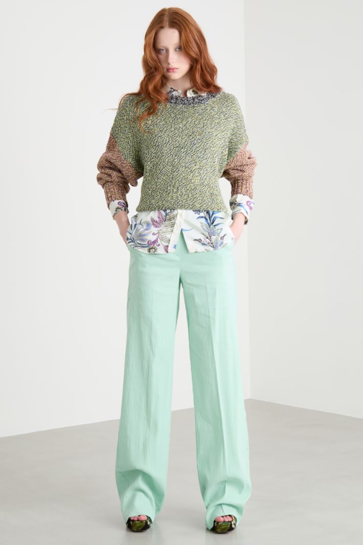 Wide-leg trousers Intrend