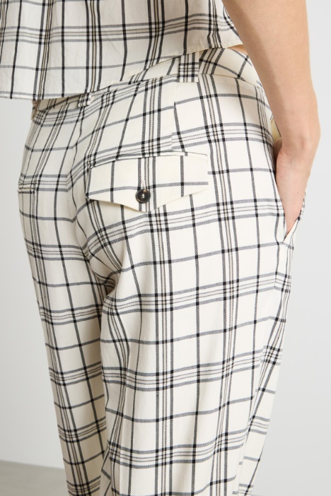 Pantalone dritto in stuoia stretch