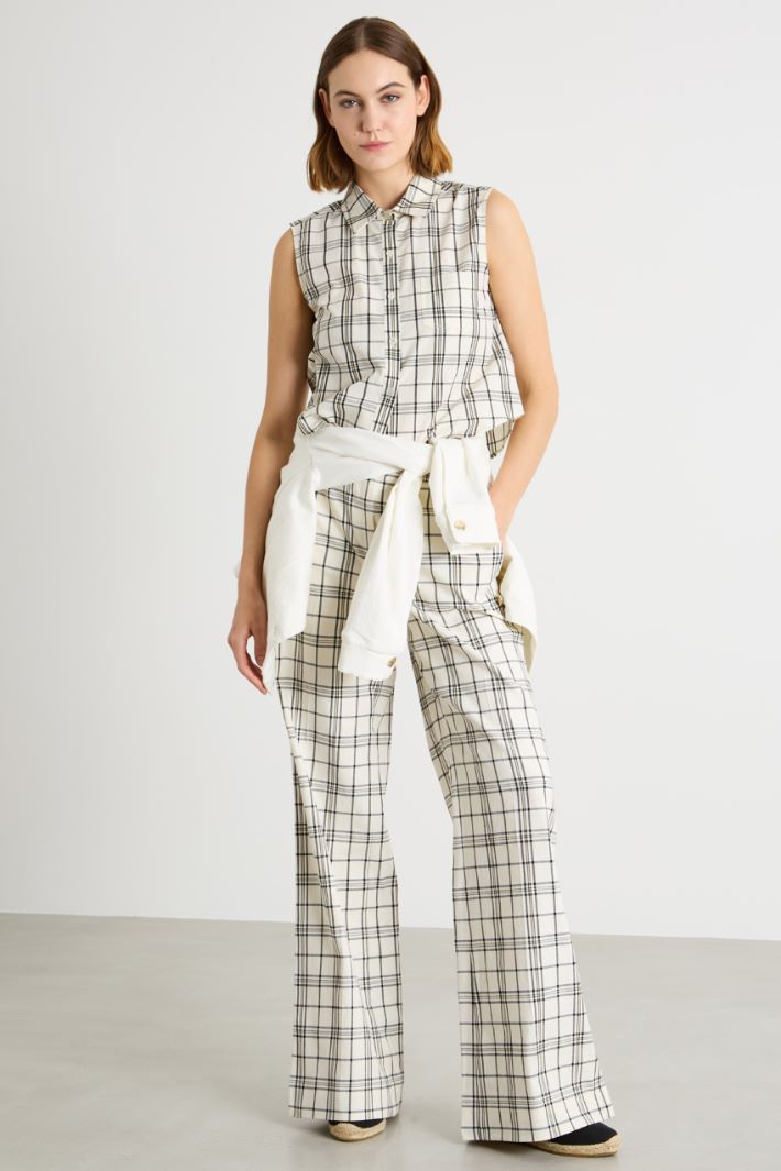 Straight trousers in stretch basketweave Intrend
