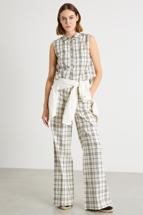 Straight trousers in stretch basketweave Intrend