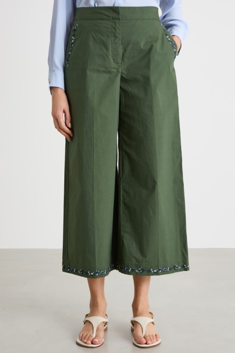 Pantalone ampio ricamato
