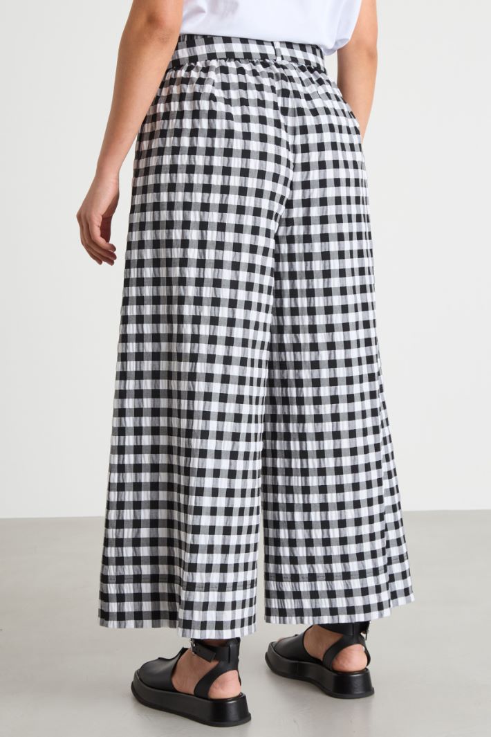Seersucker cropped trousers Intrend - 4