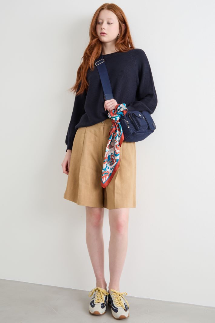 Pleated Bermuda shorts Intrend