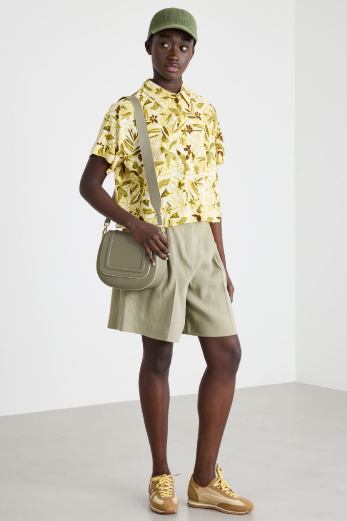 Bermuda con pinces Intrend