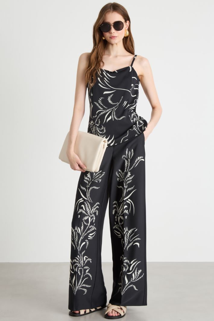 Printed satin top Intrend