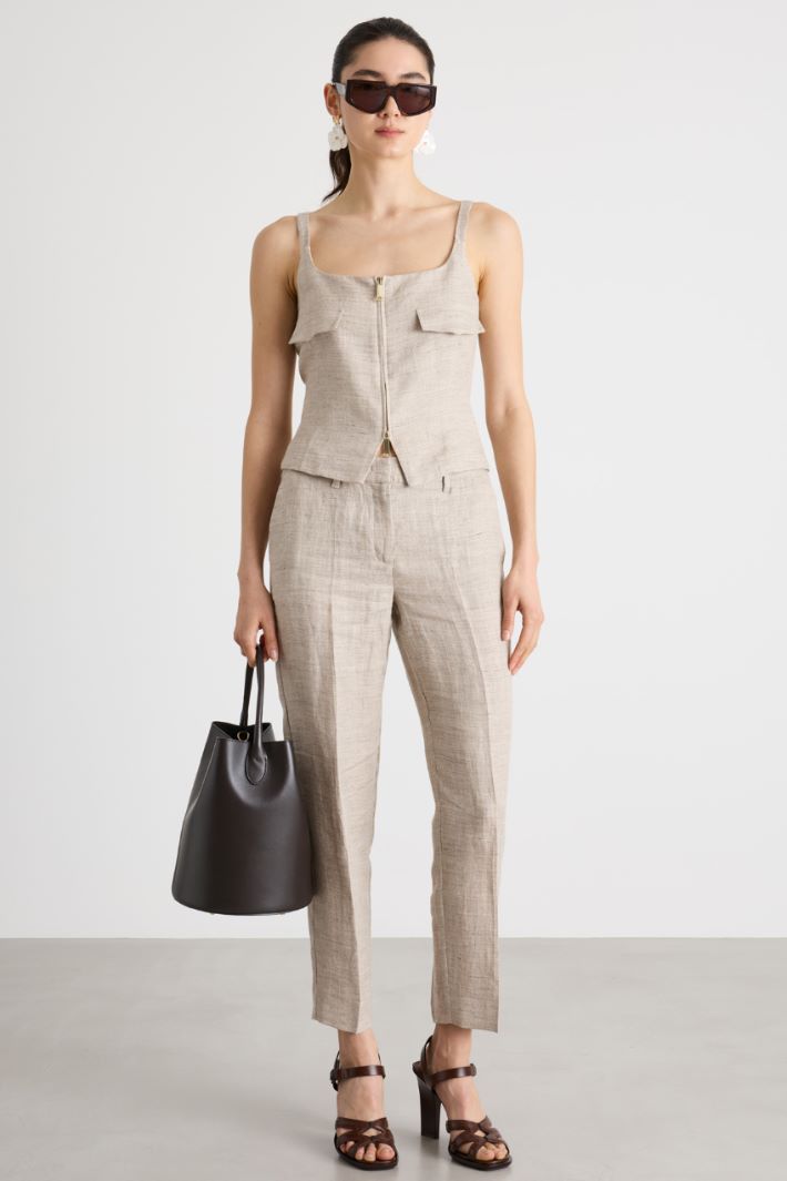 Top aderente con zip Intrend