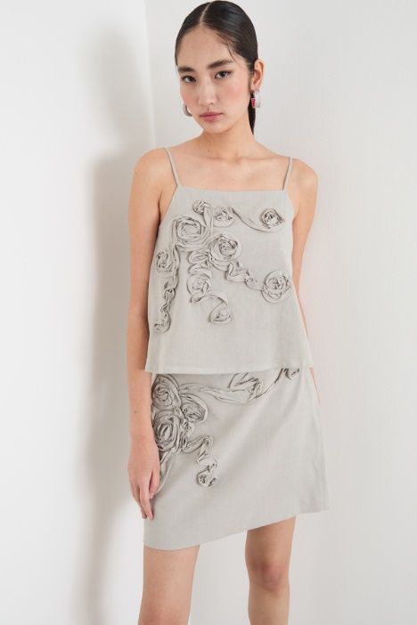 Floral embroidered top Intrend