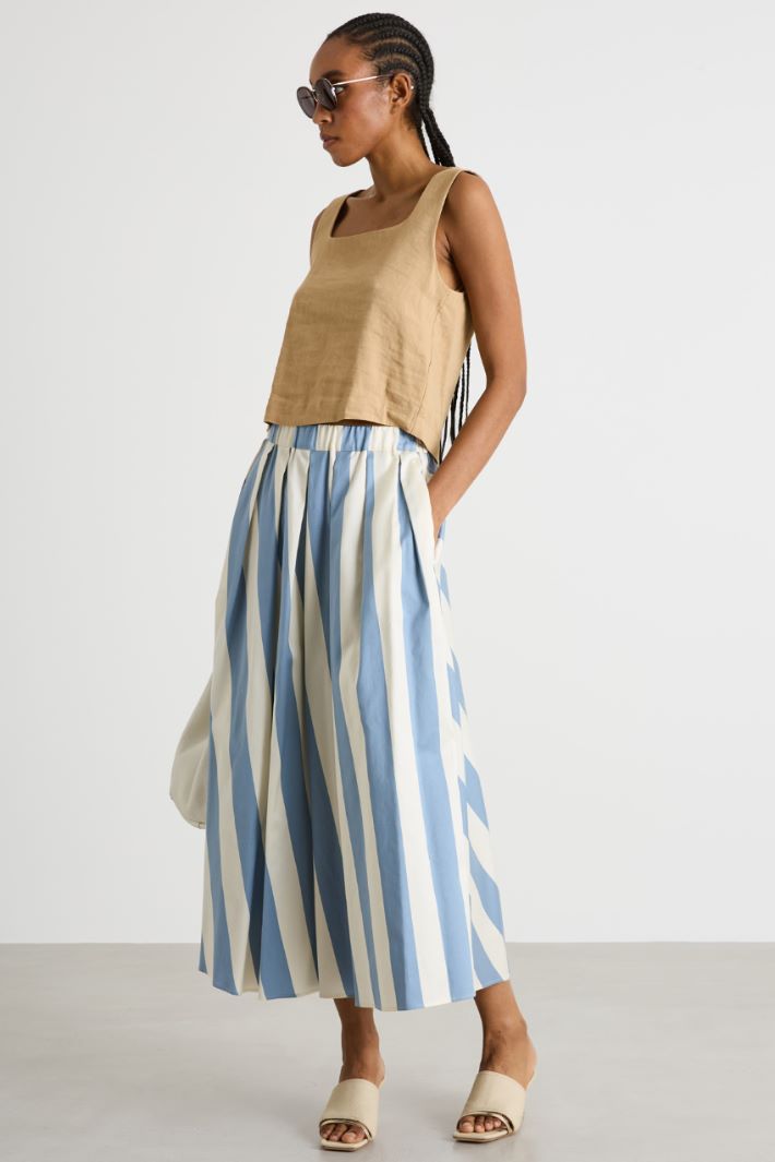 Square-neck boxy top Intrend