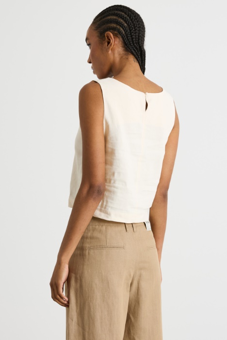 Top boxy con scollo squadrato