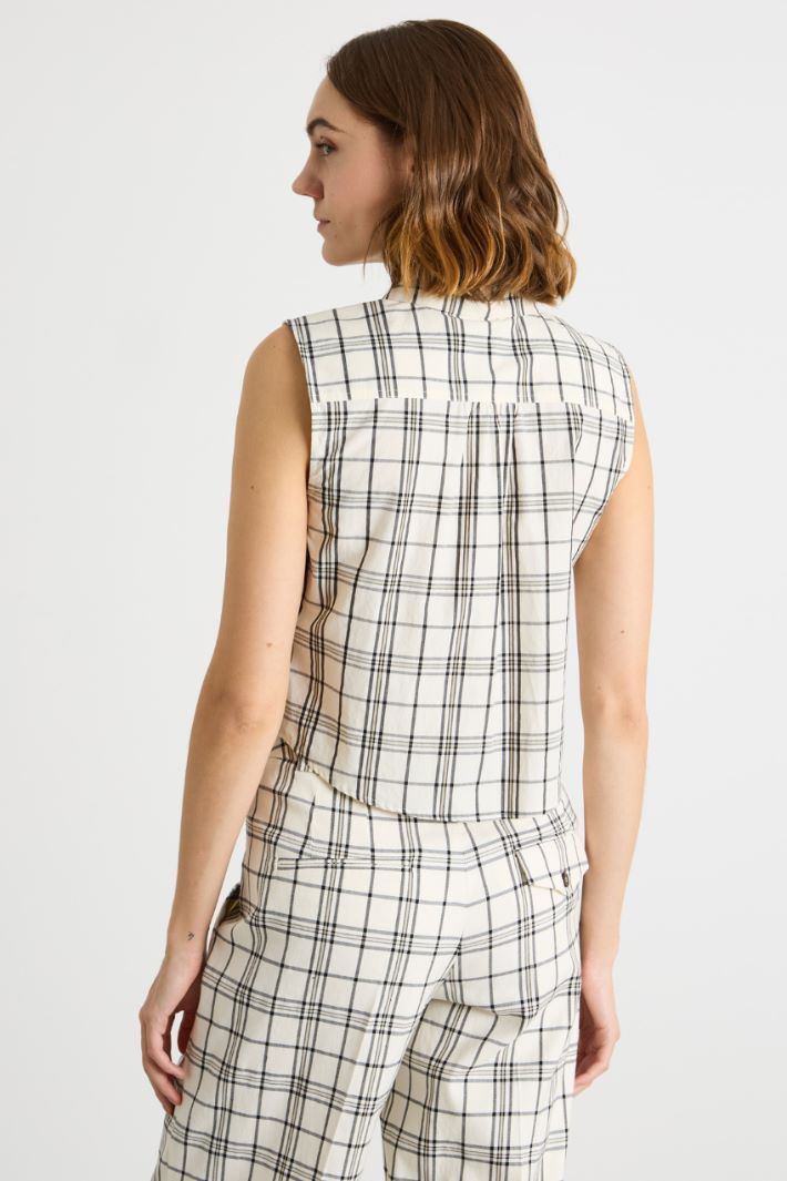 Jewelled-button top Intrend - 4