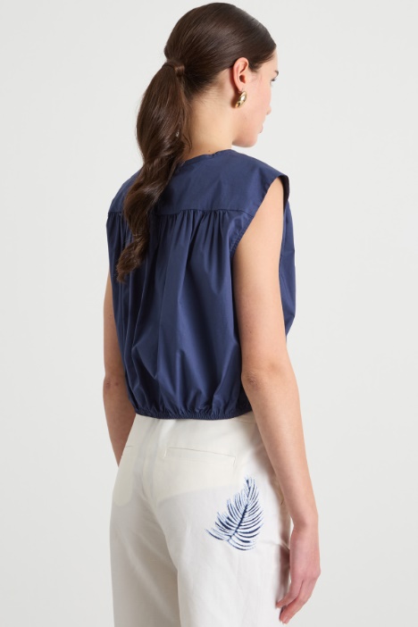 Top con cordón ajustable