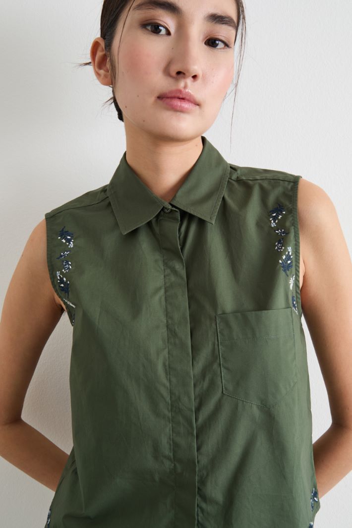 Embroidered poplin top Intrend - 3