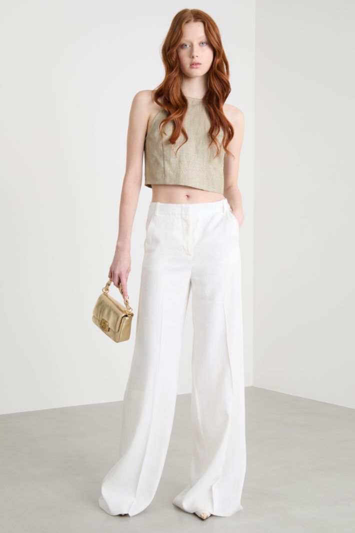 Sleeveless crop top Intrend