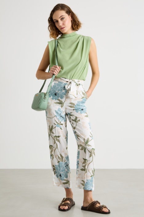 High-neck top Intrend