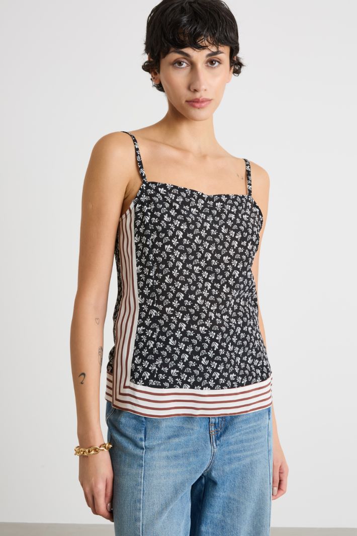 Contrast-panel top Intrend - 2