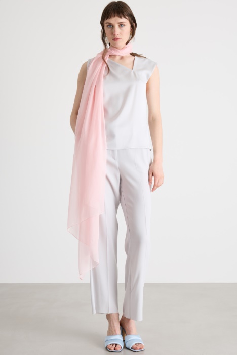 Top con scollo asimmetrico Intrend