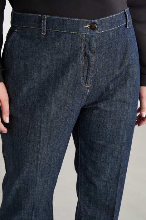 Jeans crop con fondo svasato