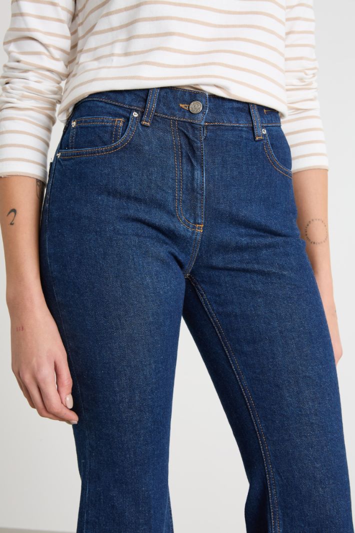 Cropped flared jeans Intrend - 3