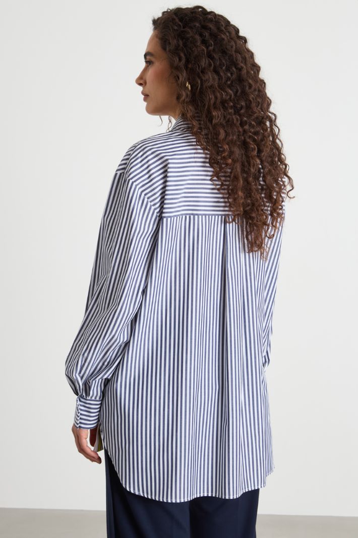 Blusón oversize Intrend - 4