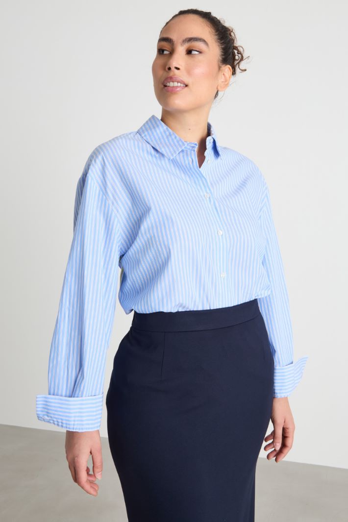 Oversized blouse Intrend - 2