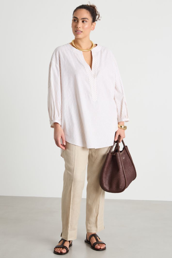 Asymmetrical oversized tunic Intrend