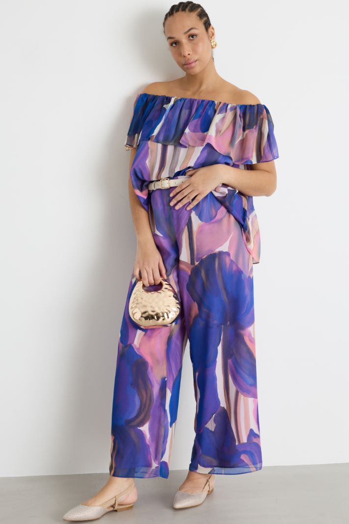 Blusa in georgette con balza Intrend