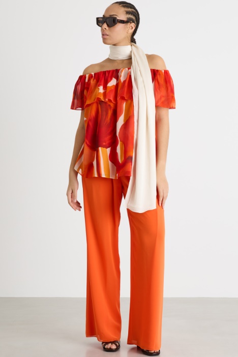 Blusa in georgette con balza Intrend