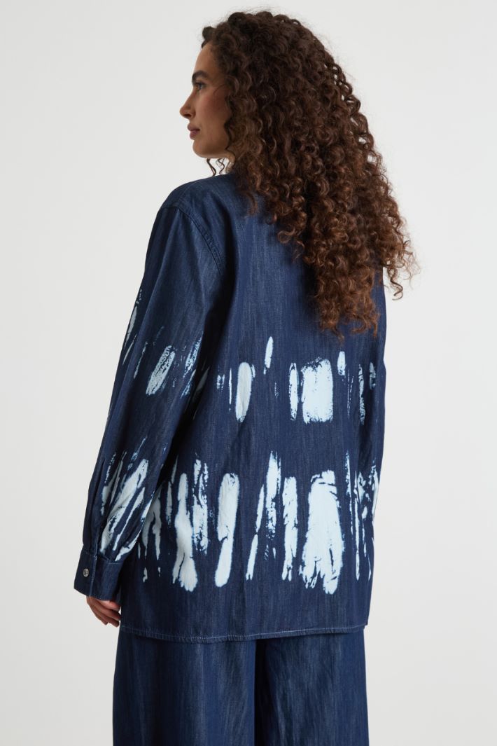 Sobrecamisa de denim tie-dye Intrend - 4