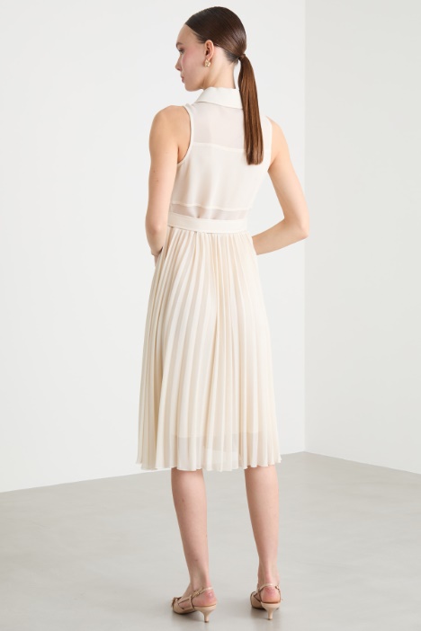Vestido camisero de malla técnica