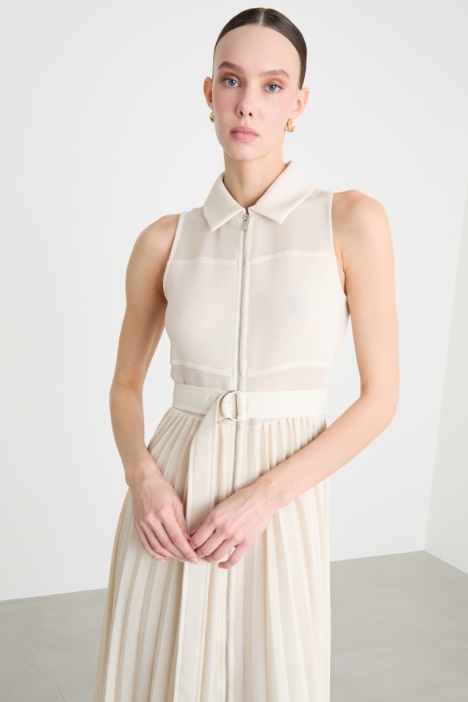 Vestido camisero de malla técnica