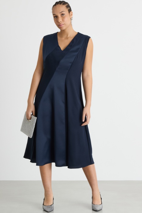 Bicolour Flared Dress Intrend