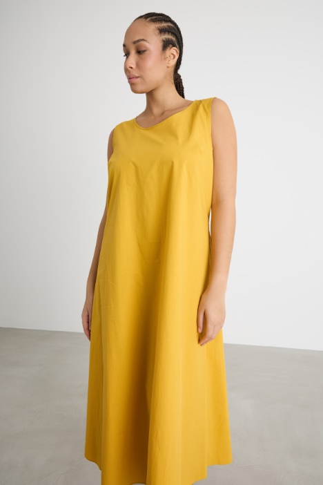 Vestido evasé de popelina