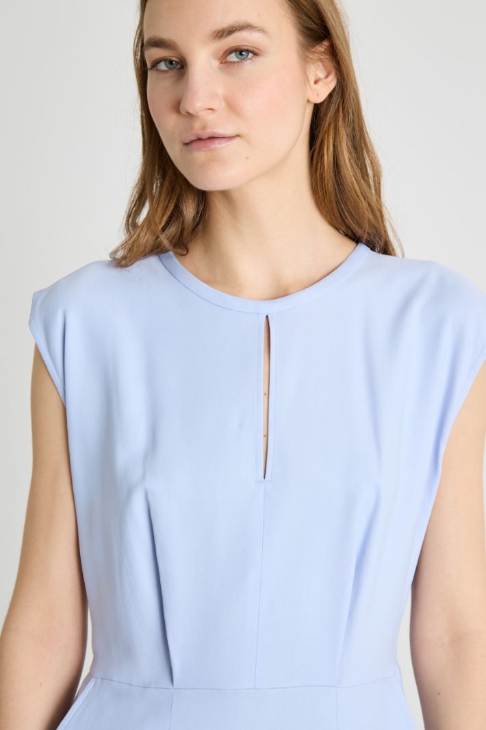 Vestido con abertura de lágrima Intrend - 3